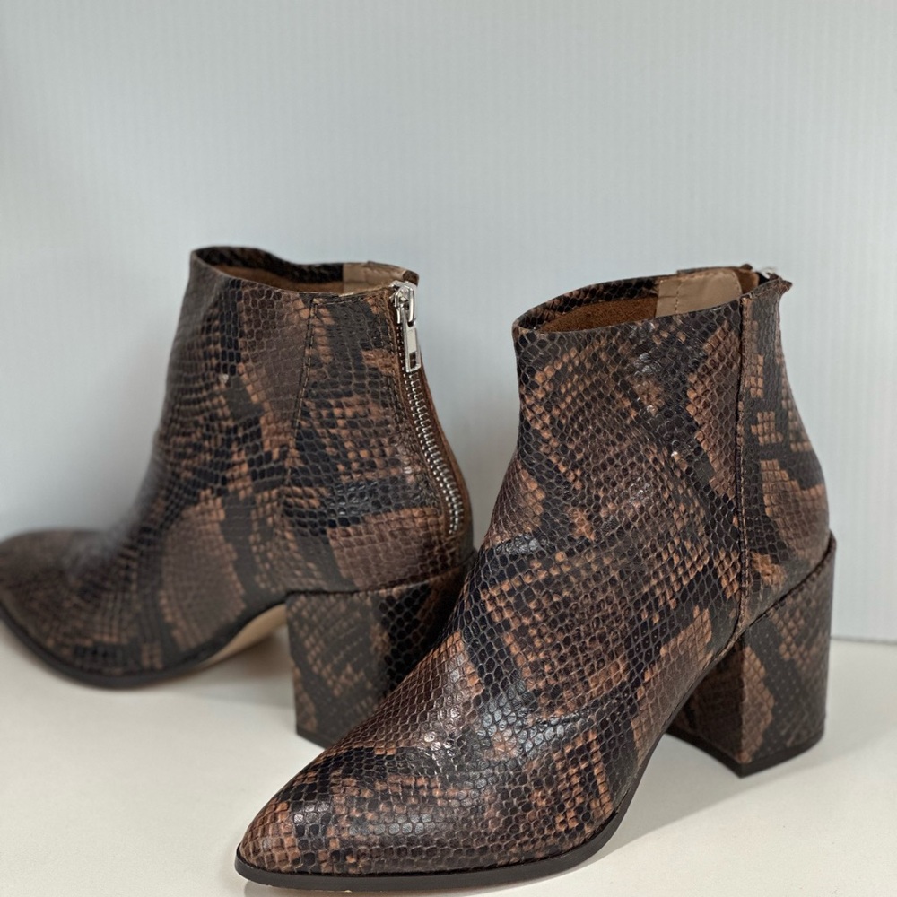 Steve Madden Reptile Print Julian Ankle Pointy Br… - image 2